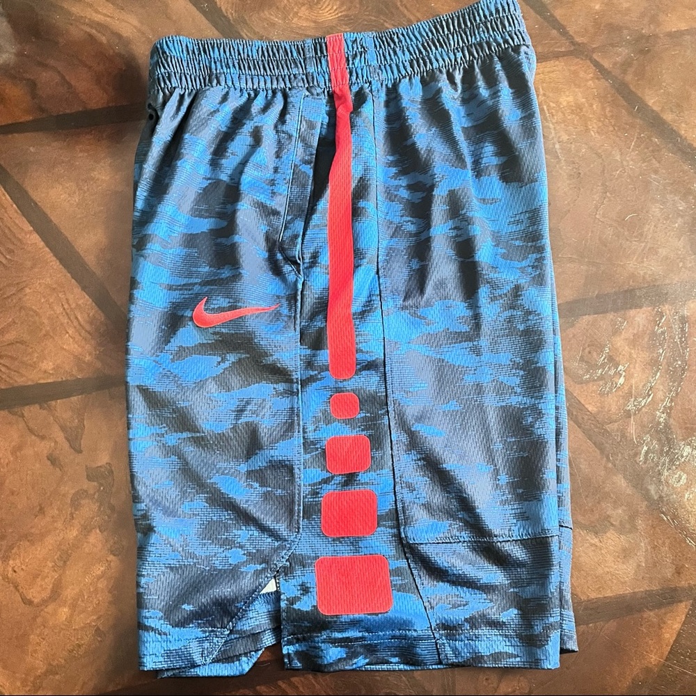 Nike Boys Dri-Fit Elite Stripe Basketball Shorts;Size L